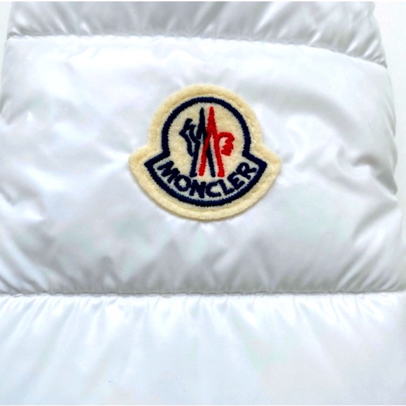 Authentic Moncler Oversized Sunglasses with original cloth and case - Picture 6 of 8